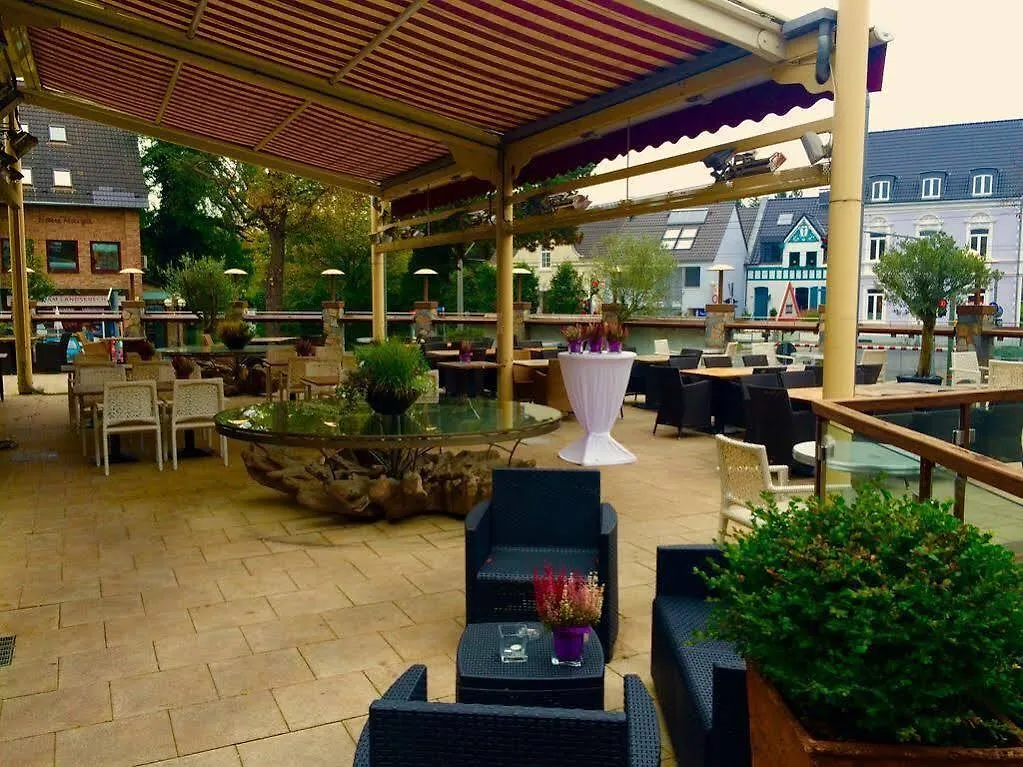 Hotel IIYO Meerbusch 3*,